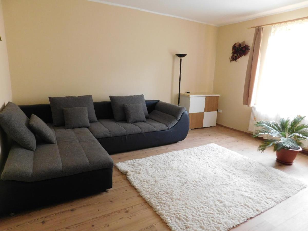 Lovas Vendégház Obanya Exterior foto